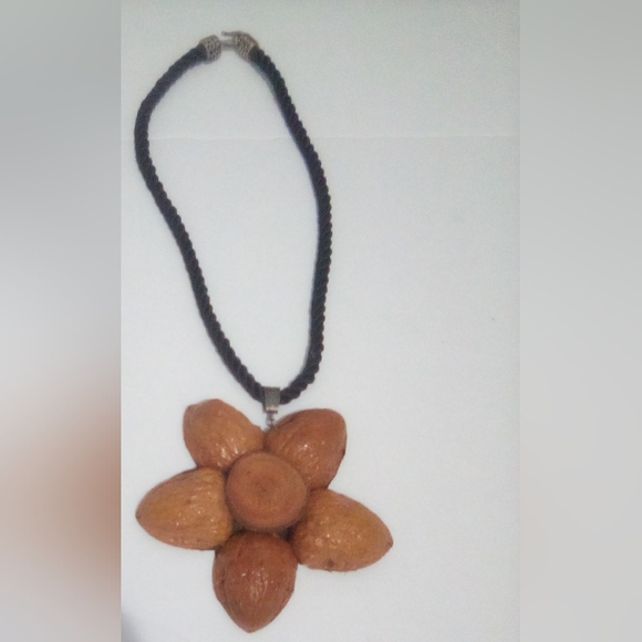 Hand Crafted Flower Wood Necklace - Picture 4 of 8